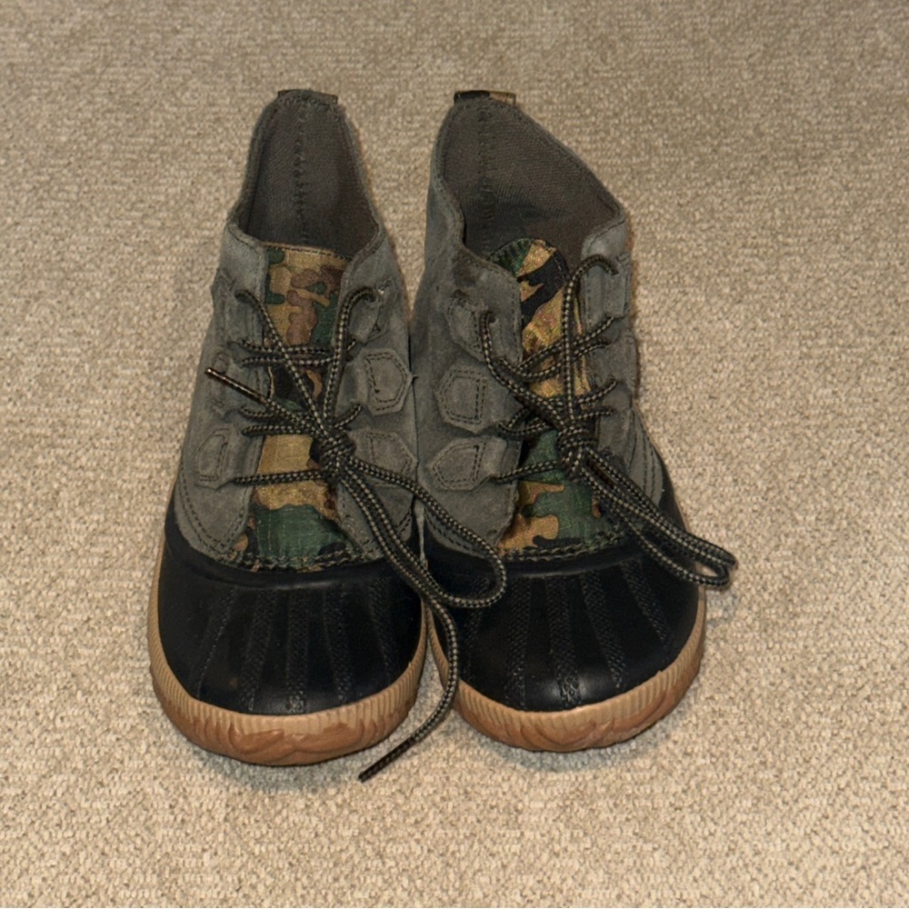 Sorel Out N About Camo Boots - Picture 6 of 11